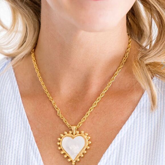 Susan Shaw mother of pearl heart necklace - Picture 3 of 6